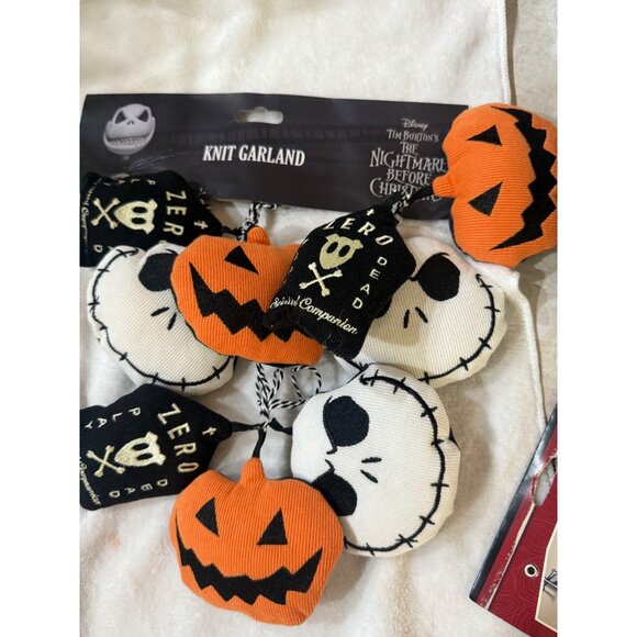 Disney Tim Burtons The Nightmare Before Christmas Knit Garland Halloween Decor - Picture 2 of 6